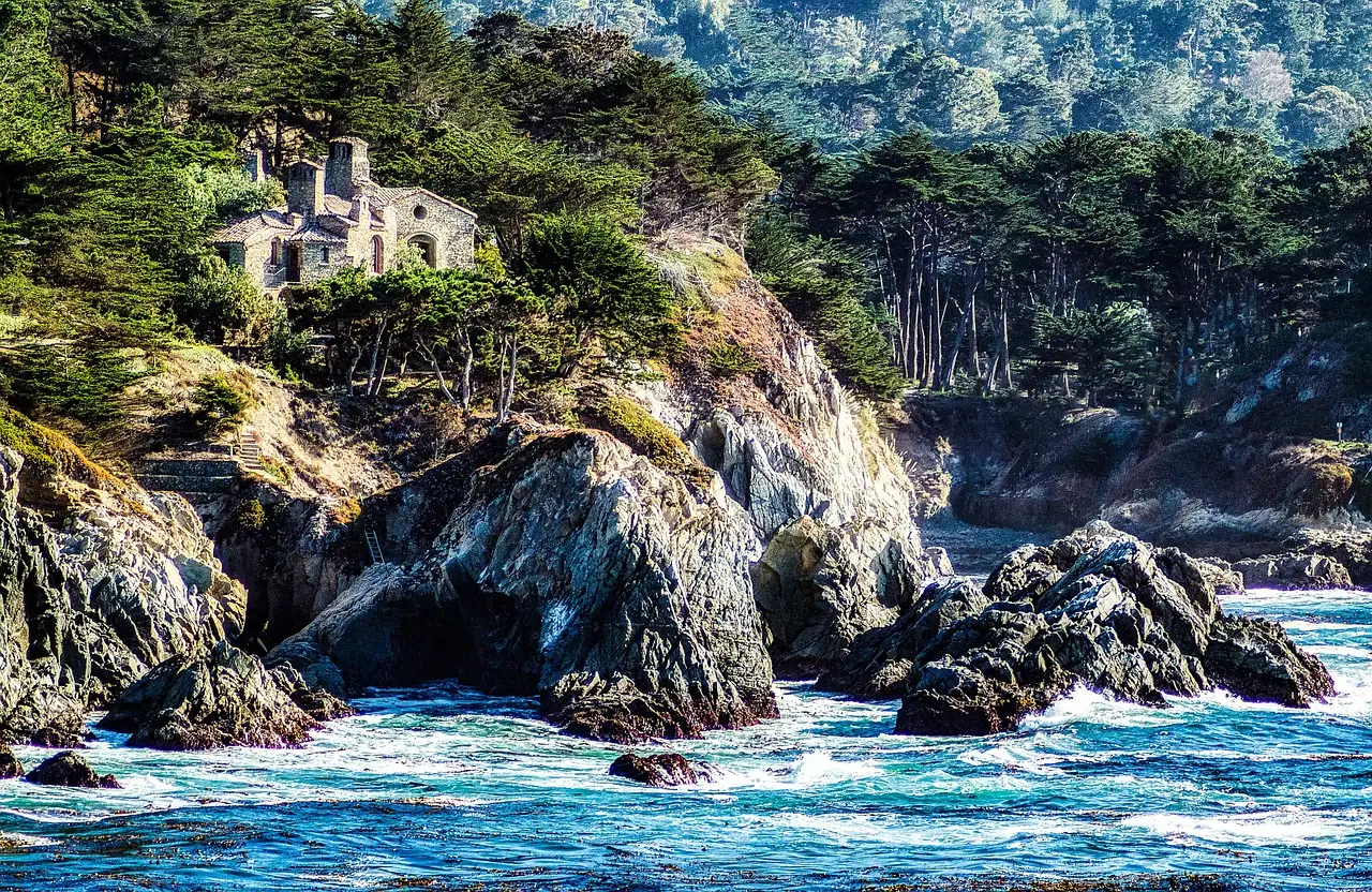 Rocky cliffs and coves on the Carmel coast