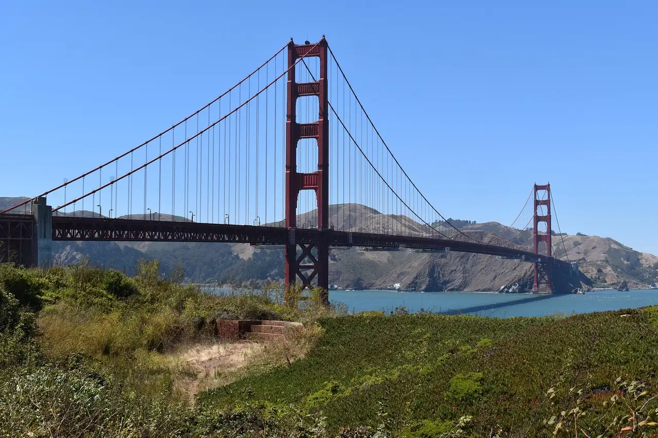The Golden Gate Bridge seen from the Marin side, toward Sausalito