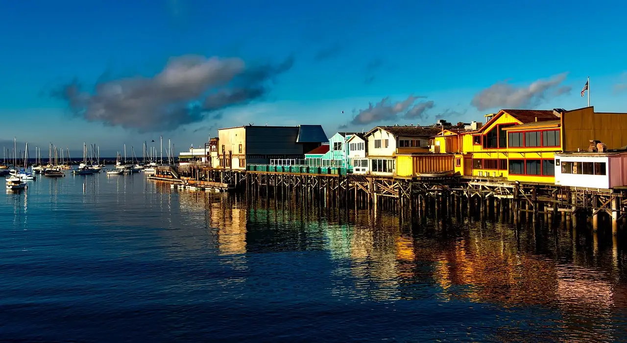 Colourful buildings on the pier of Monterey's Fisherman's Wharf